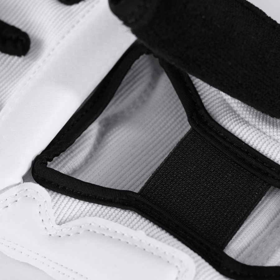 Перчатки для Тхеквондо с лицензией WT | белые | ADIDAS ADITFG01